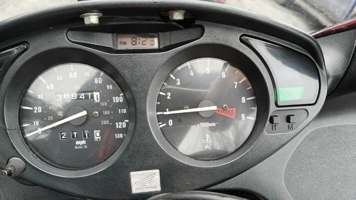 Honda Deauville 650 2002 38 k Mil Only Good Bike ! - Image 4