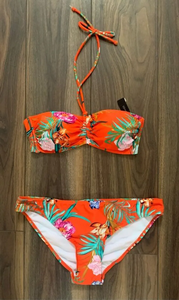 Brand New Bikinis: Size 12/14 - Image 2