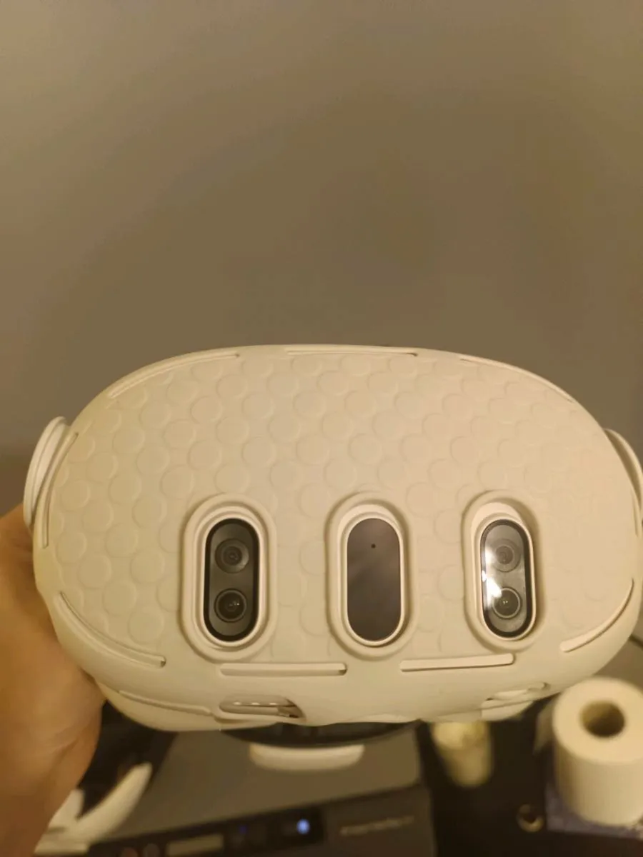 Quest 3 vr headsets 2 weeks old - Image 2