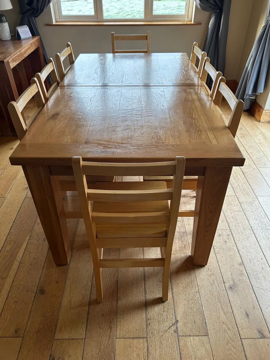 Dining table with set of 8 chairs - Image 1