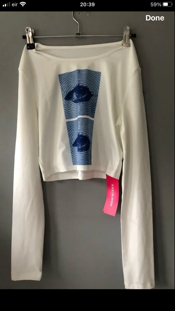 Ladies BNWT top size S €5 - Image 4