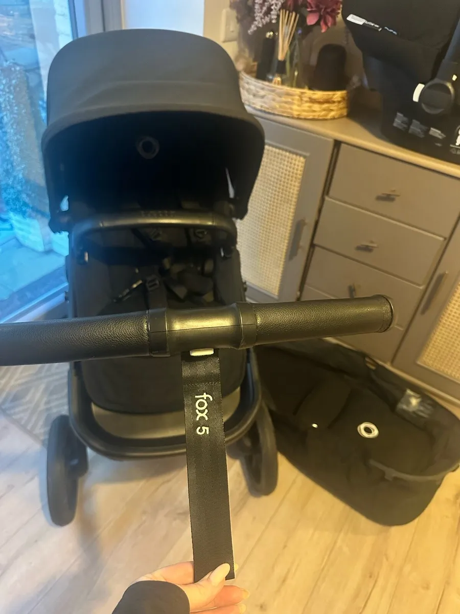 Bugaboo fox 5 complete bundle - Image 4