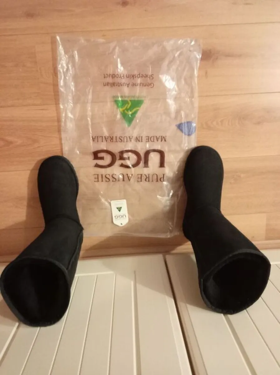 Ugg Tall - Image 1
