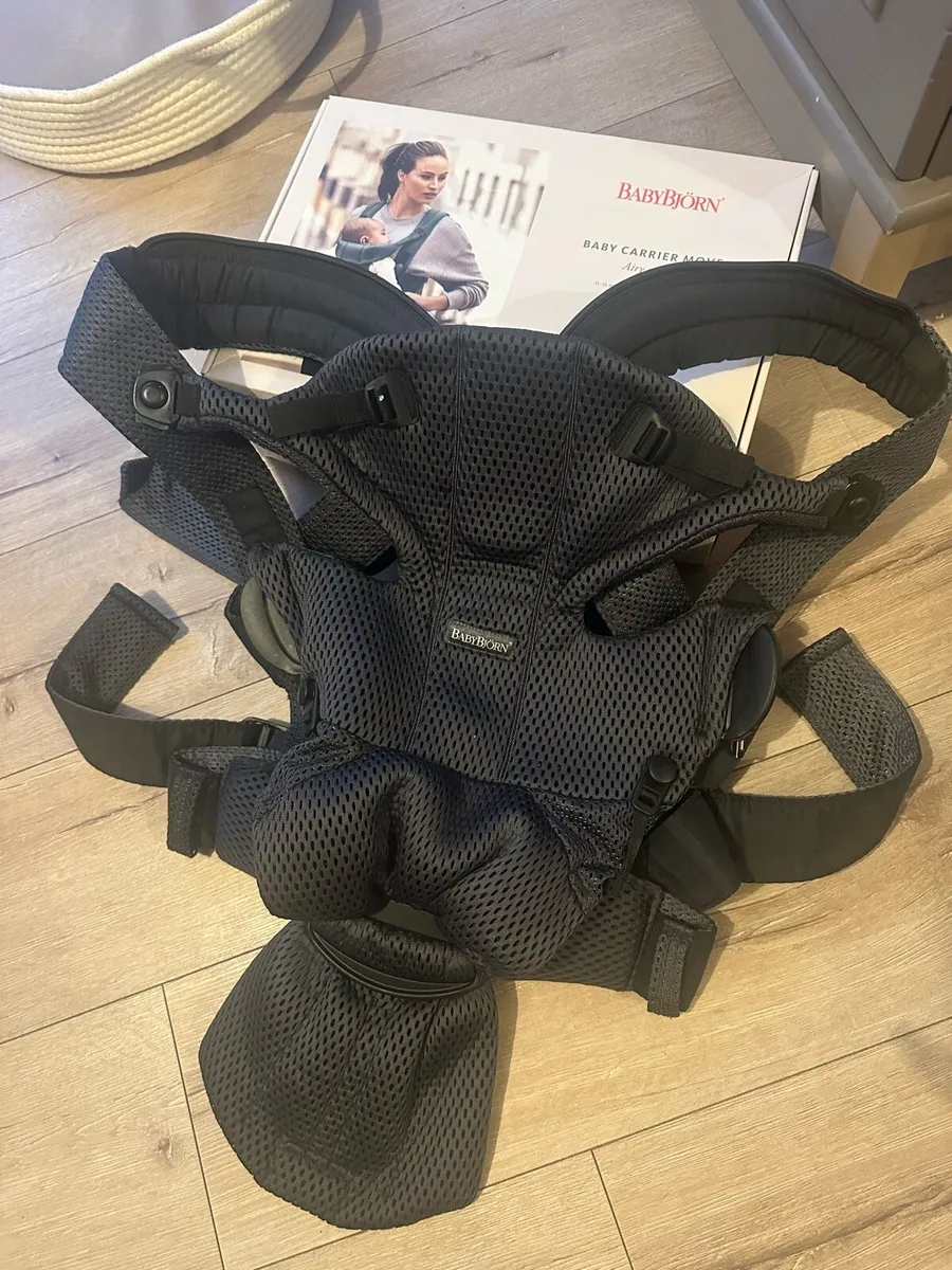 Baby carrier - Image 1