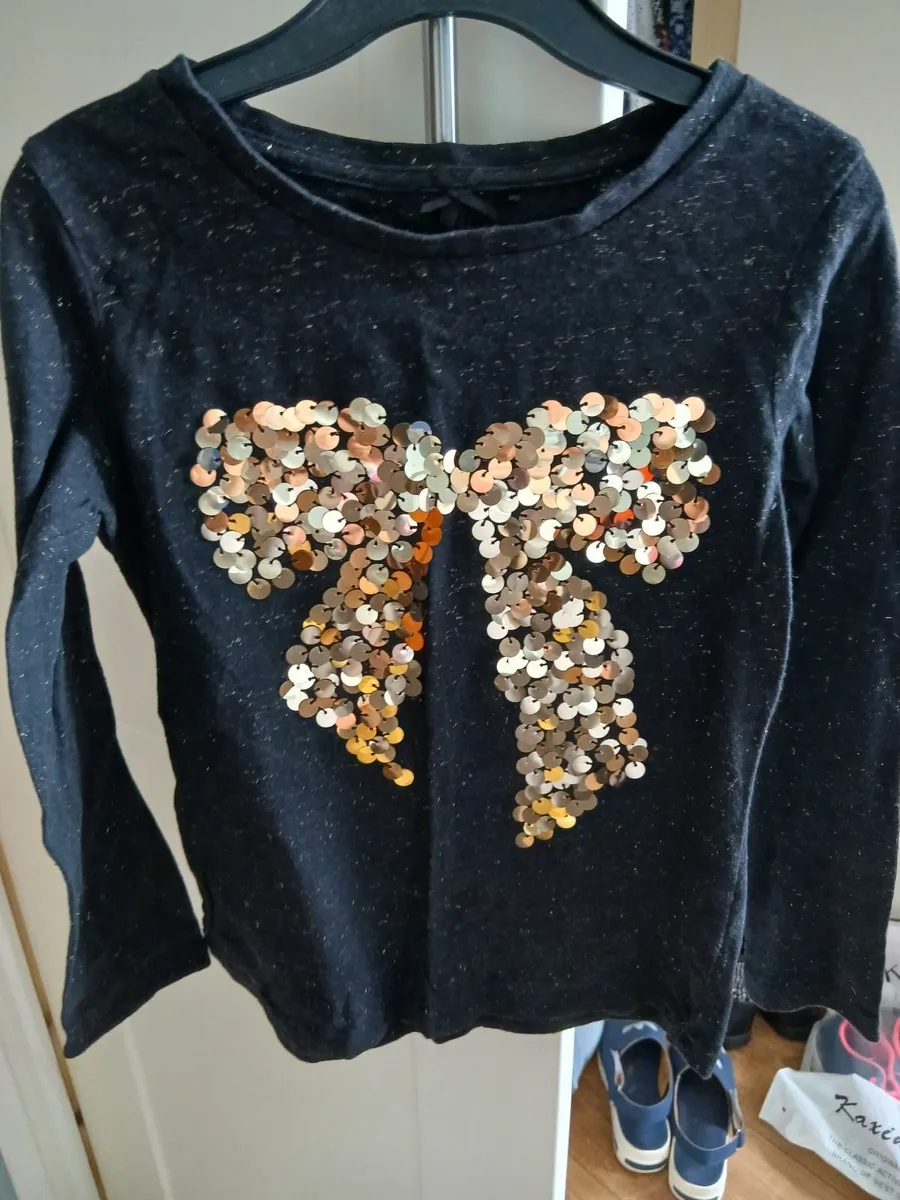 Very Large Bundle of Girls Clothes - Image 1