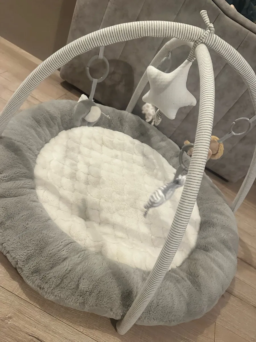 Mama and papas play mat - Image 1