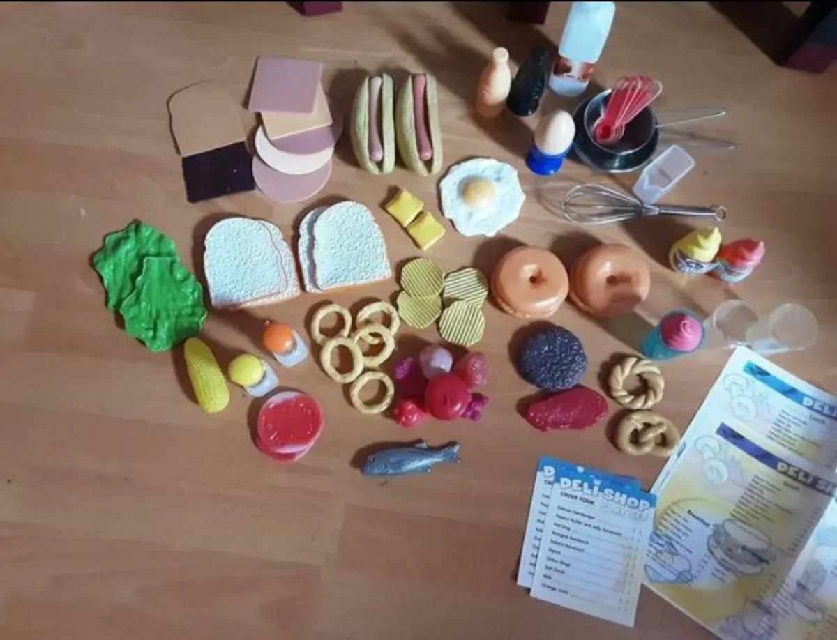 Play Kitchen - Image 4