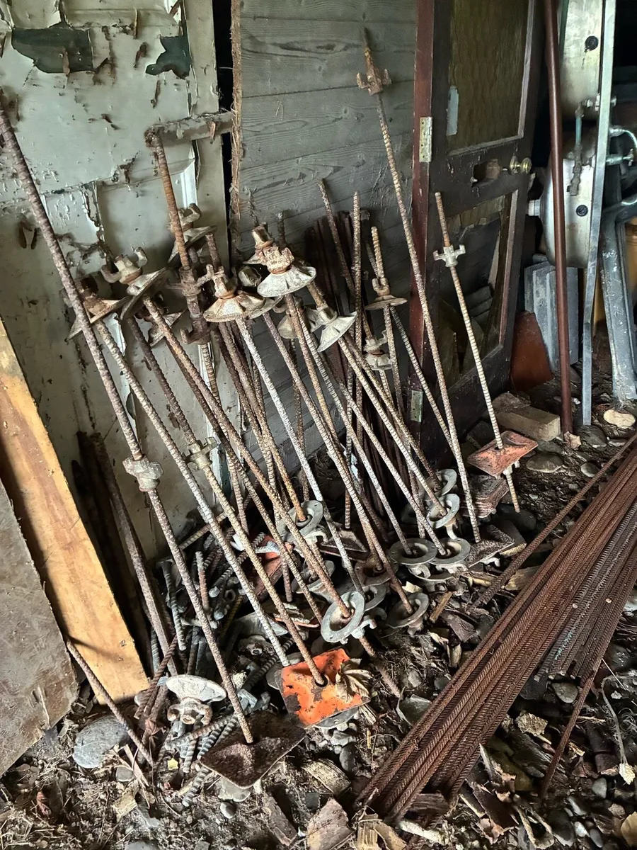 Shuttering bolts,nuts and plates - Image 1