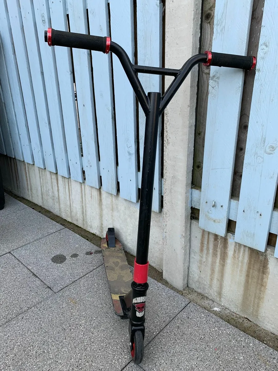 Stunt Scooter - Image 1