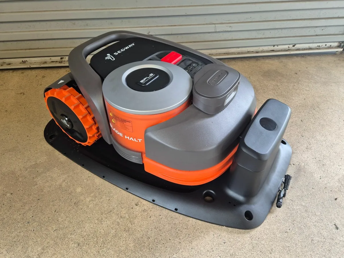 New Segway Navimow H3000 - Image 3