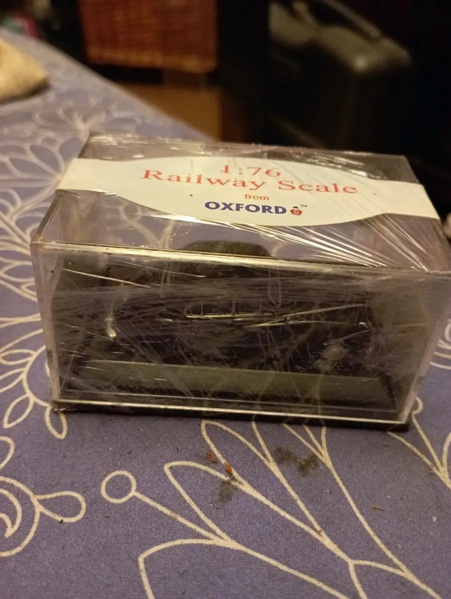 OXFORD DIE-CAST MODLE JAGUAR OO GAUGE - Image 1