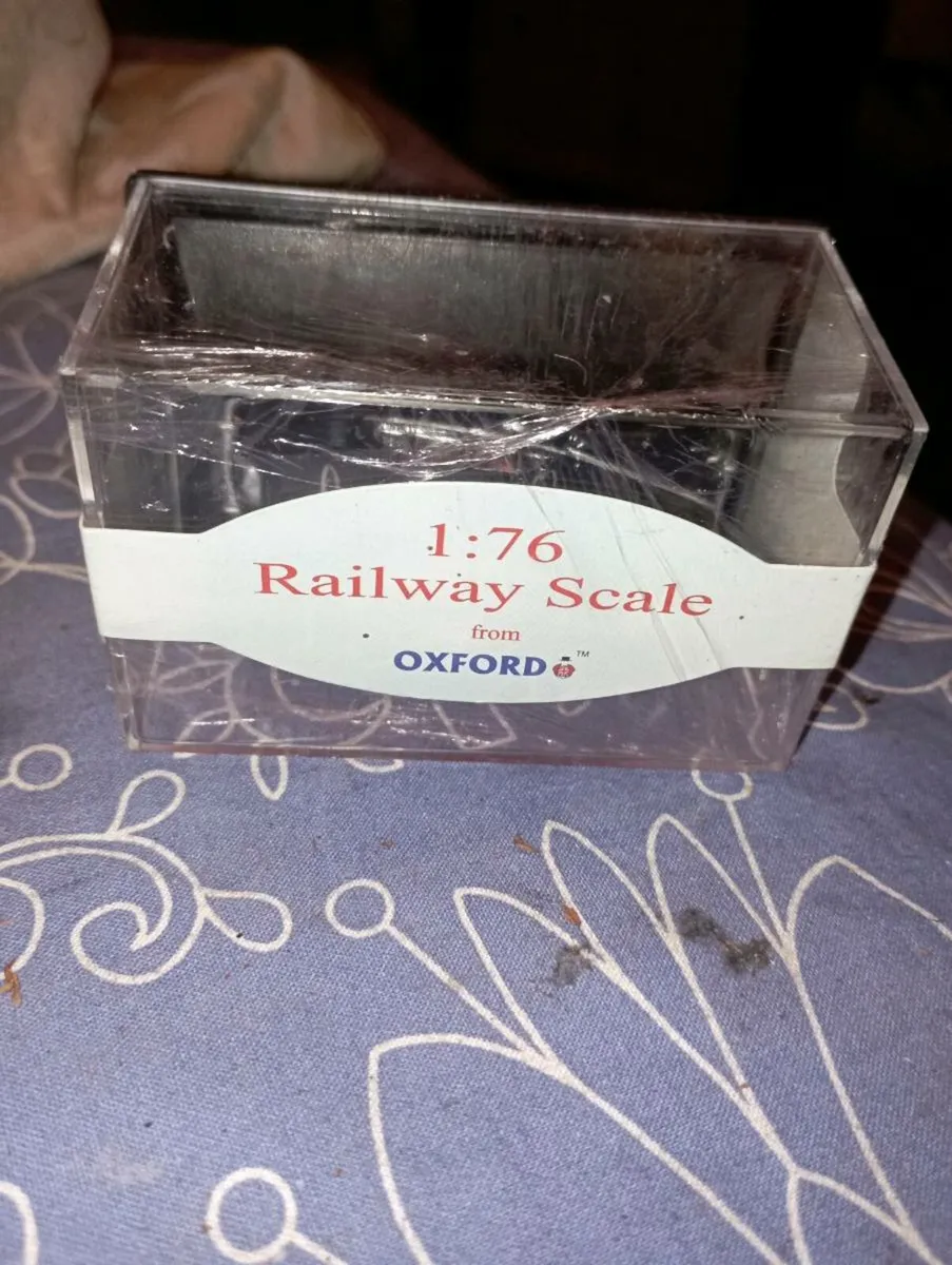 OXFORD DIE-CAST MODLE JAGUAR OO GAUGE - Image 2