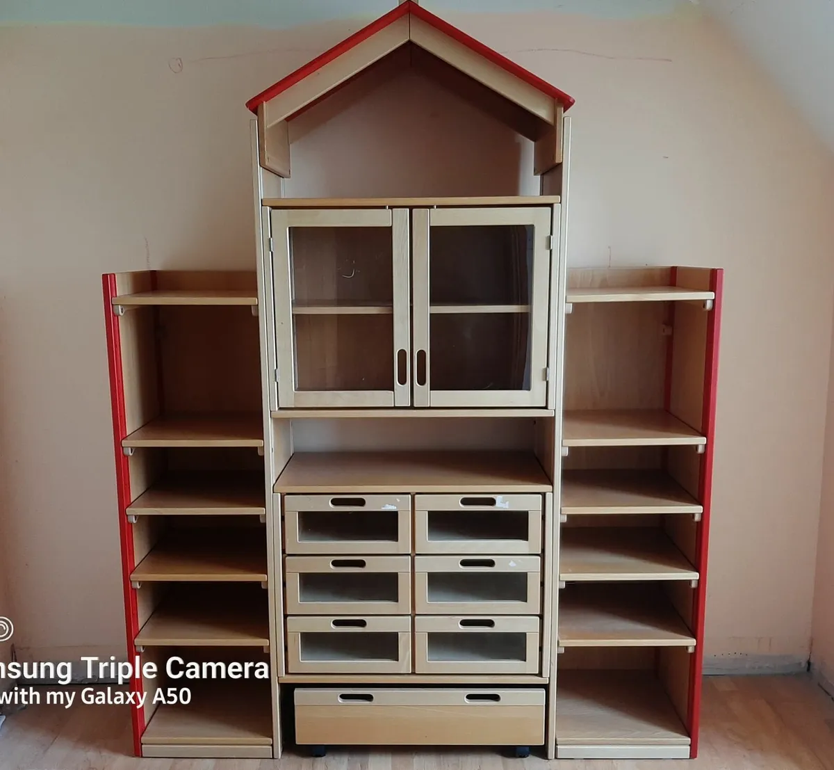 Storage unit - Image 1