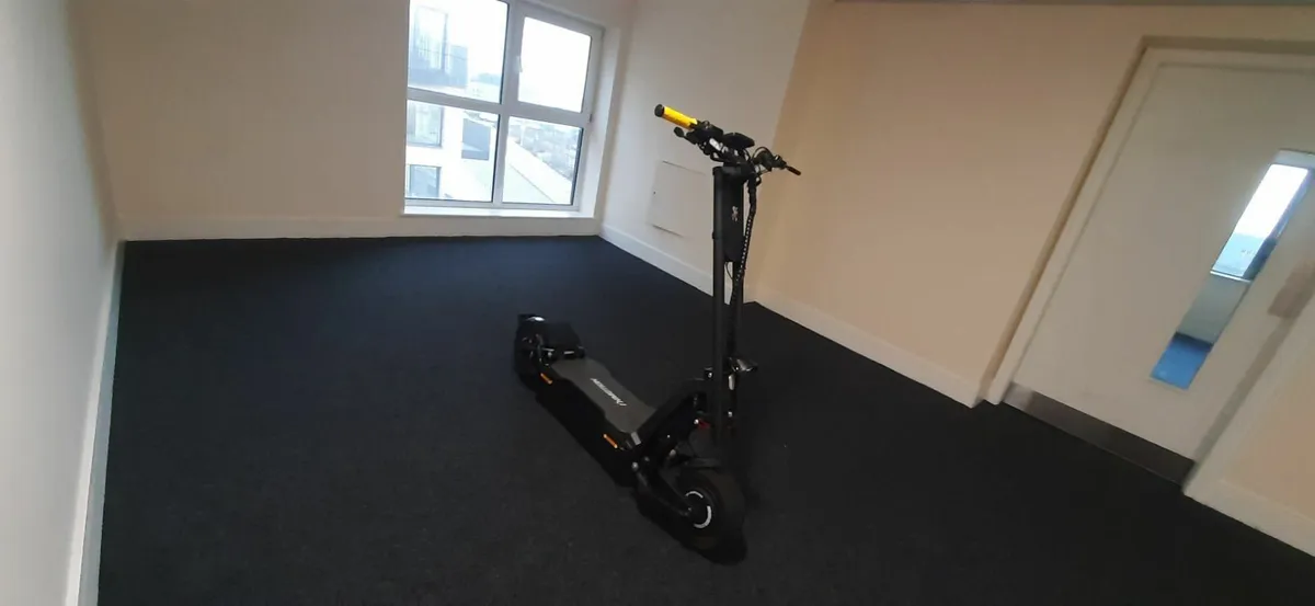 InMotion RS Midnight Hyper Scooter Upgraded Rare - Image 1