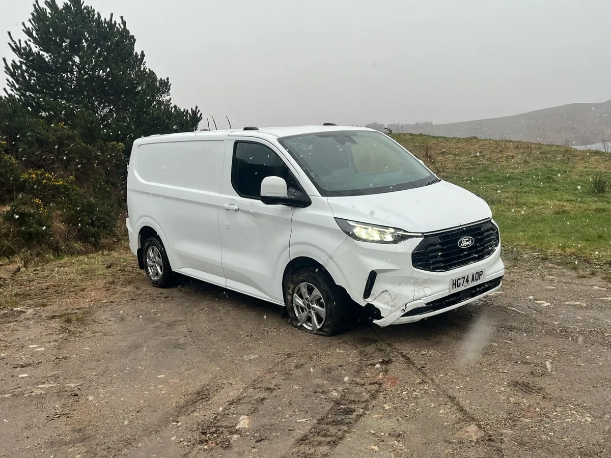 2024 ford transit custom 280 limited - Image 1
