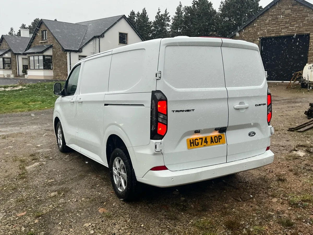 2024 ford transit custom 280 limited - Image 3