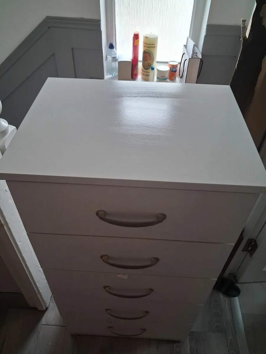 Chest draws - Image 2