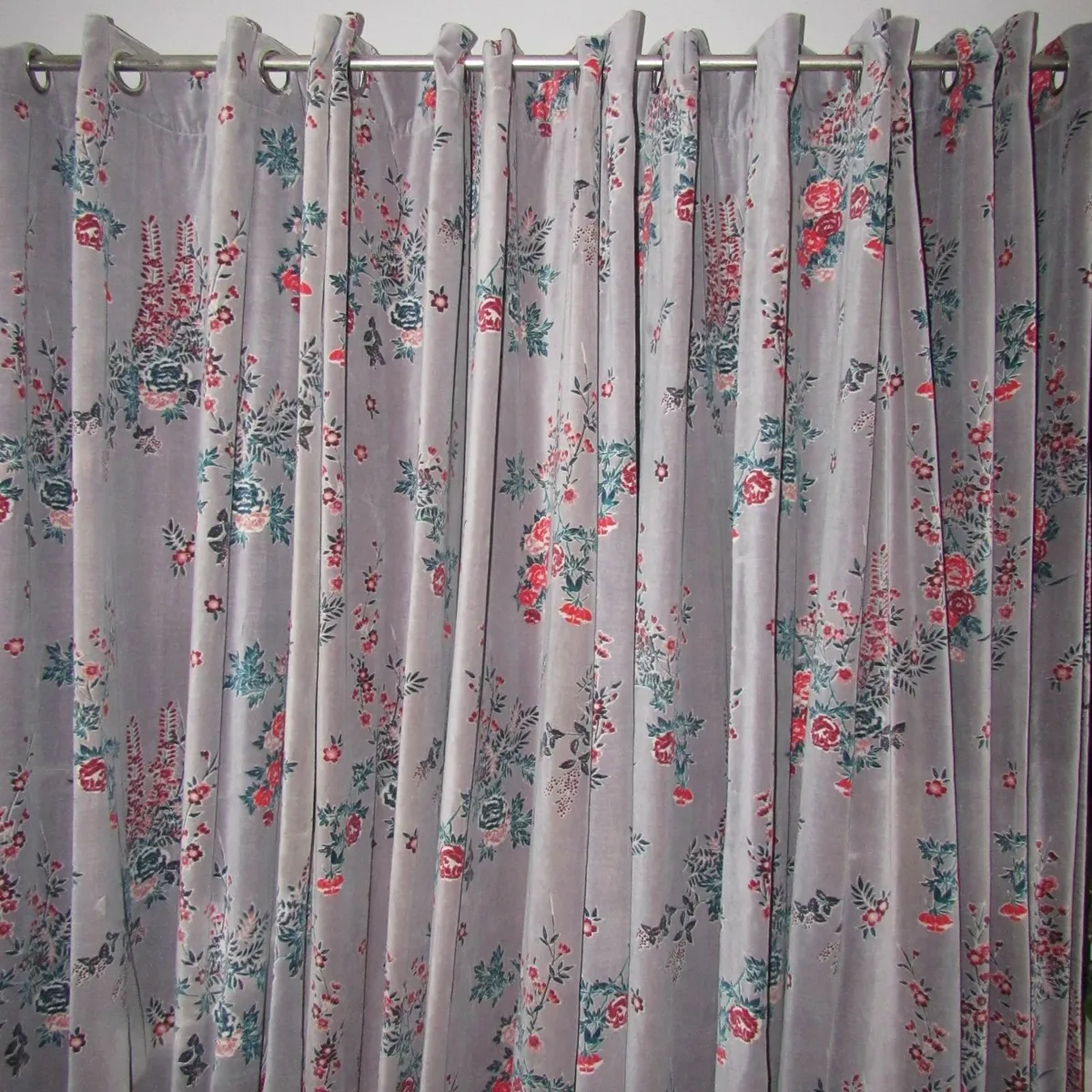 Carolyn Donnelly Lined Curtains – 3+1 Panels - Image 1