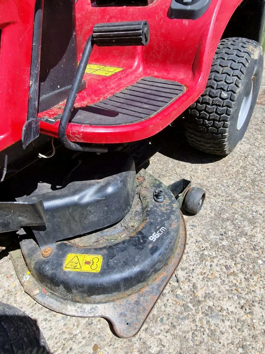 Snapper Ride On Mower - Image 4