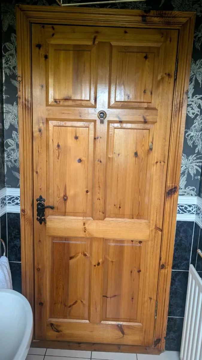 Selection of Pine Doors & Handles - Image 3