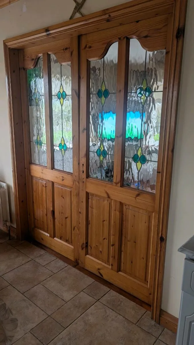 Selection of Pine Doors & Handles - Image 1