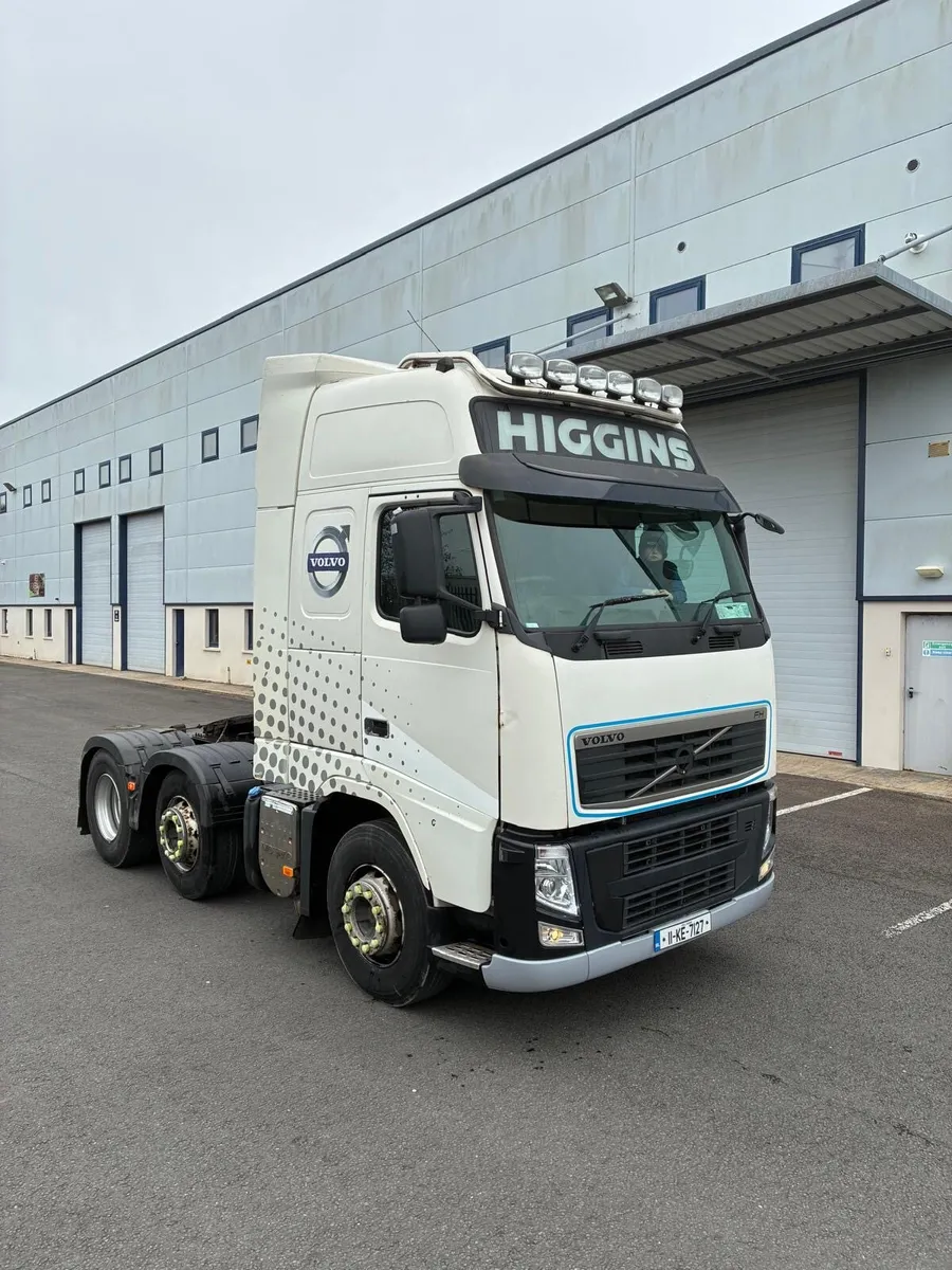 2011 Volvo FH460 6x2 XL Globetrotter - Image 2