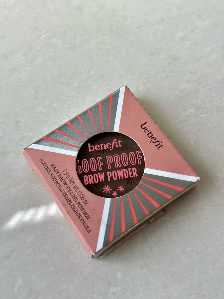 BENEFIT Goof Proof Brow Powder - Image 1