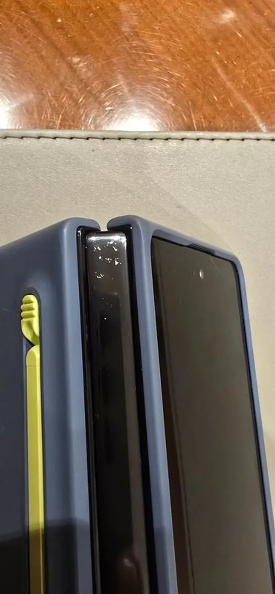 Samsung Galaxy Z Fold 5  256 GB Unlocked with case - Image 4