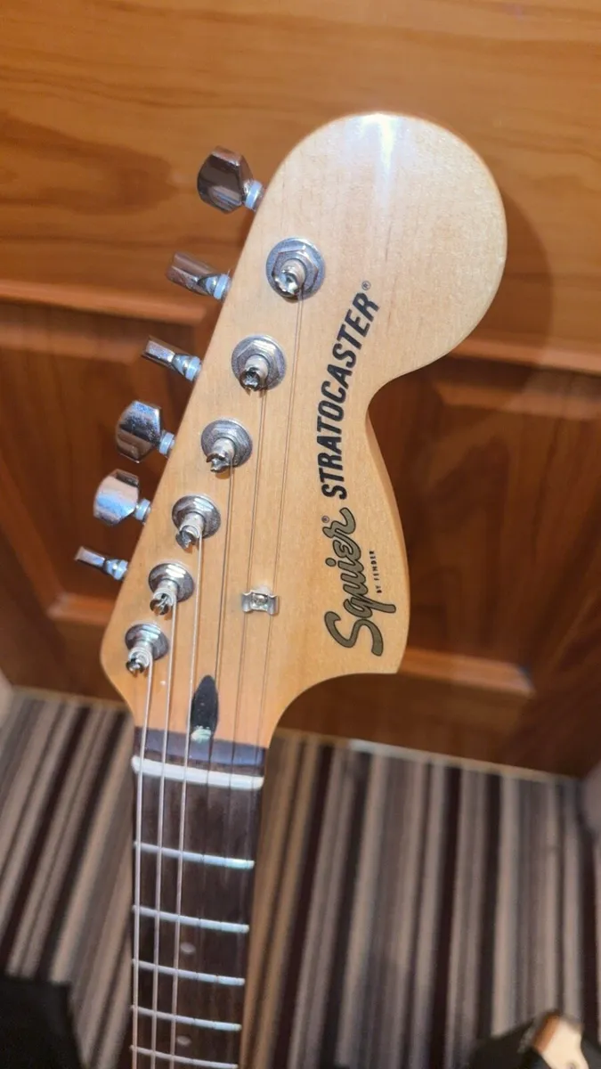 Squier (fender) Stratocaster set - Image 2