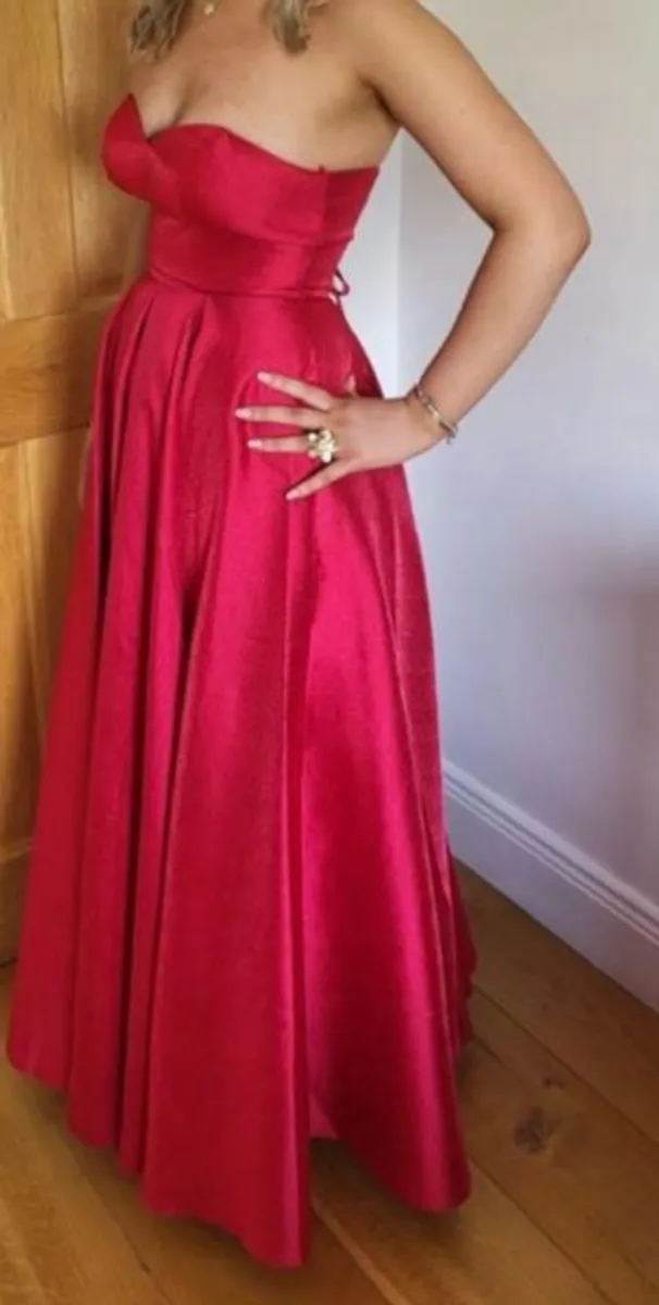 red debs dress - Image 2