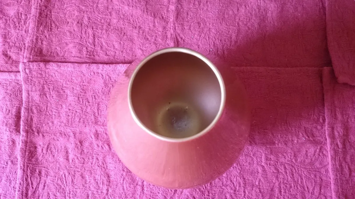 9 Inches Tall Orange Glass Vase Made In Spain - Image 4