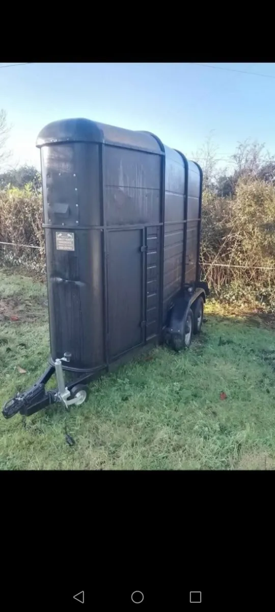Horse box / horse trailer - Image 2