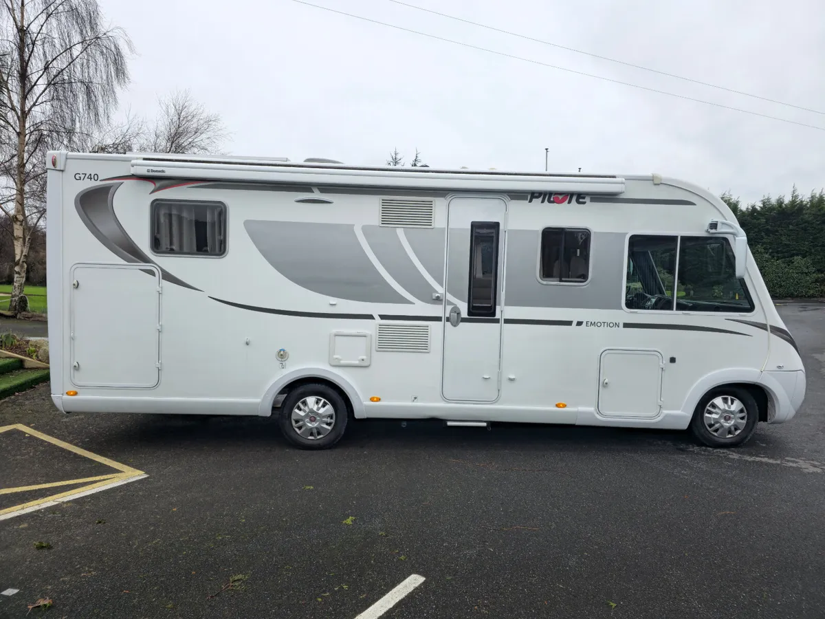 2015 PILOTE G740 EMOTION ISLAND BED 3.0D 160BHP👀 - Image 3