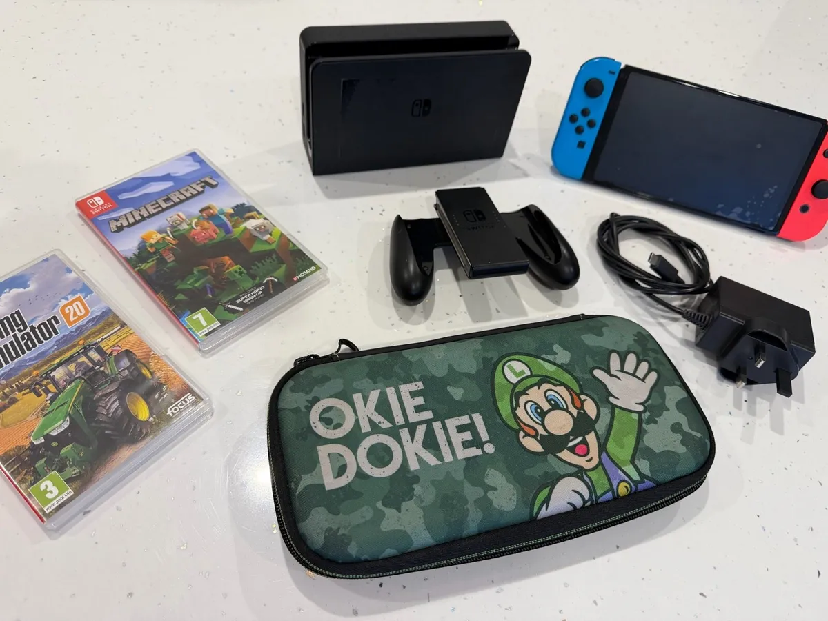 Nintendo switch O LED - Image 1