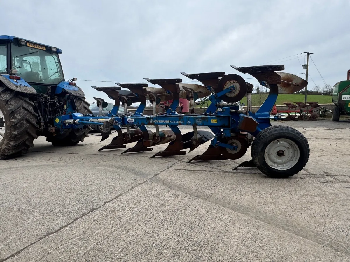 Farm machinery - Image 1