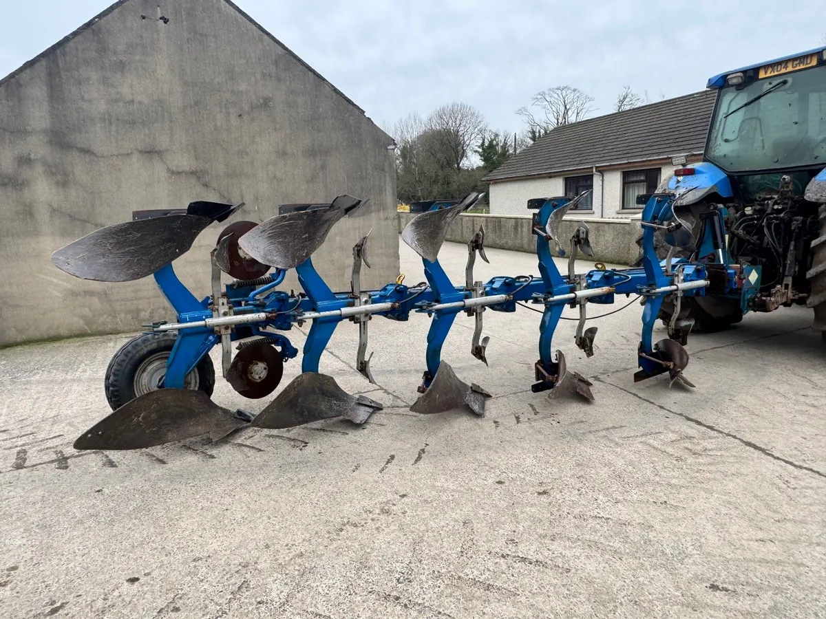 Farm machinery - Image 2