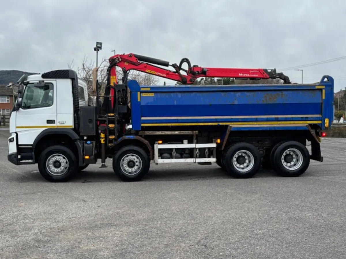 2018 VOLVO-FMX 420 8X4 TIPPER GRAB - Image 4