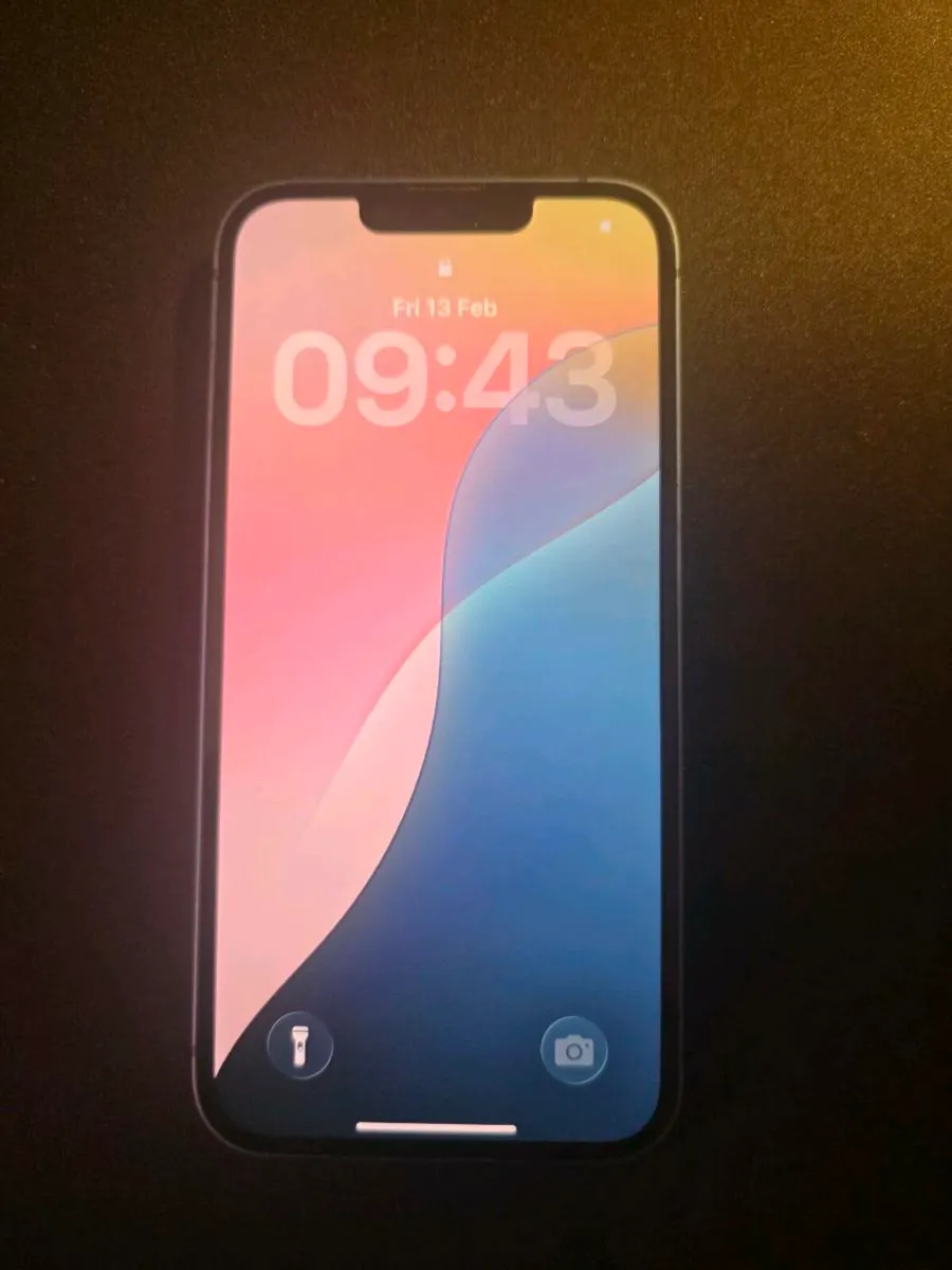 Iphone 13 128 (Read description) - Image 1