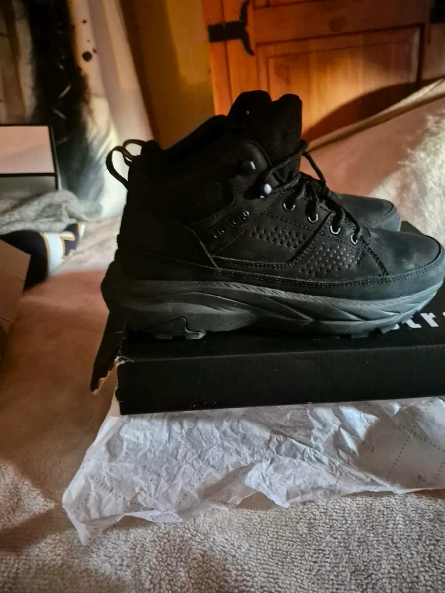 FIRETRAP HIKER BOOTS - Image 1