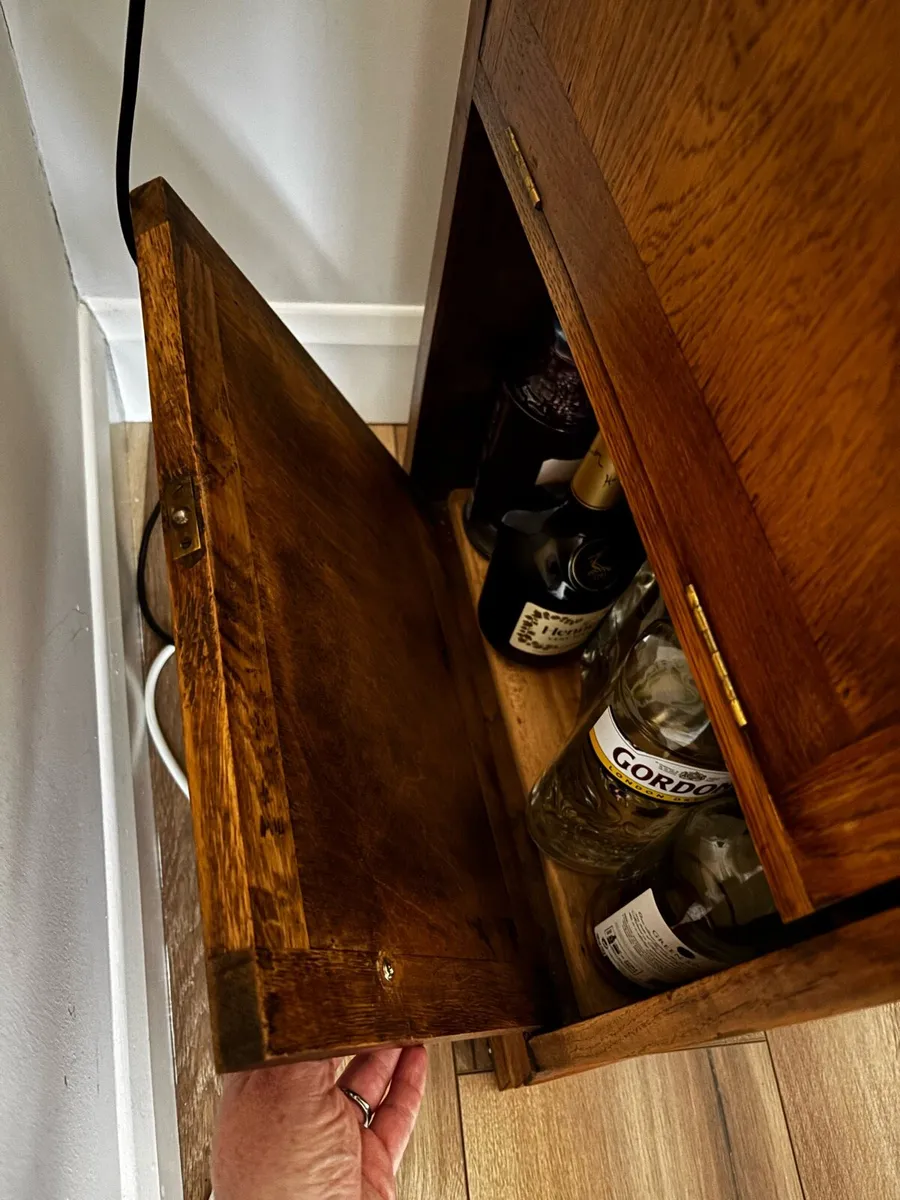 Handmade Solid Oak Drinks Cabinet - Image 3