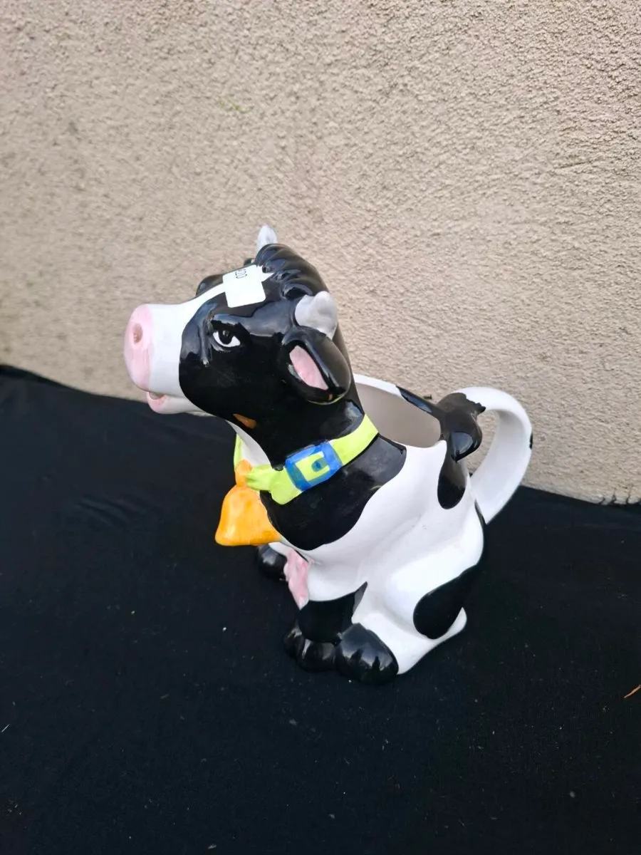 Cow pitcher - Image 1