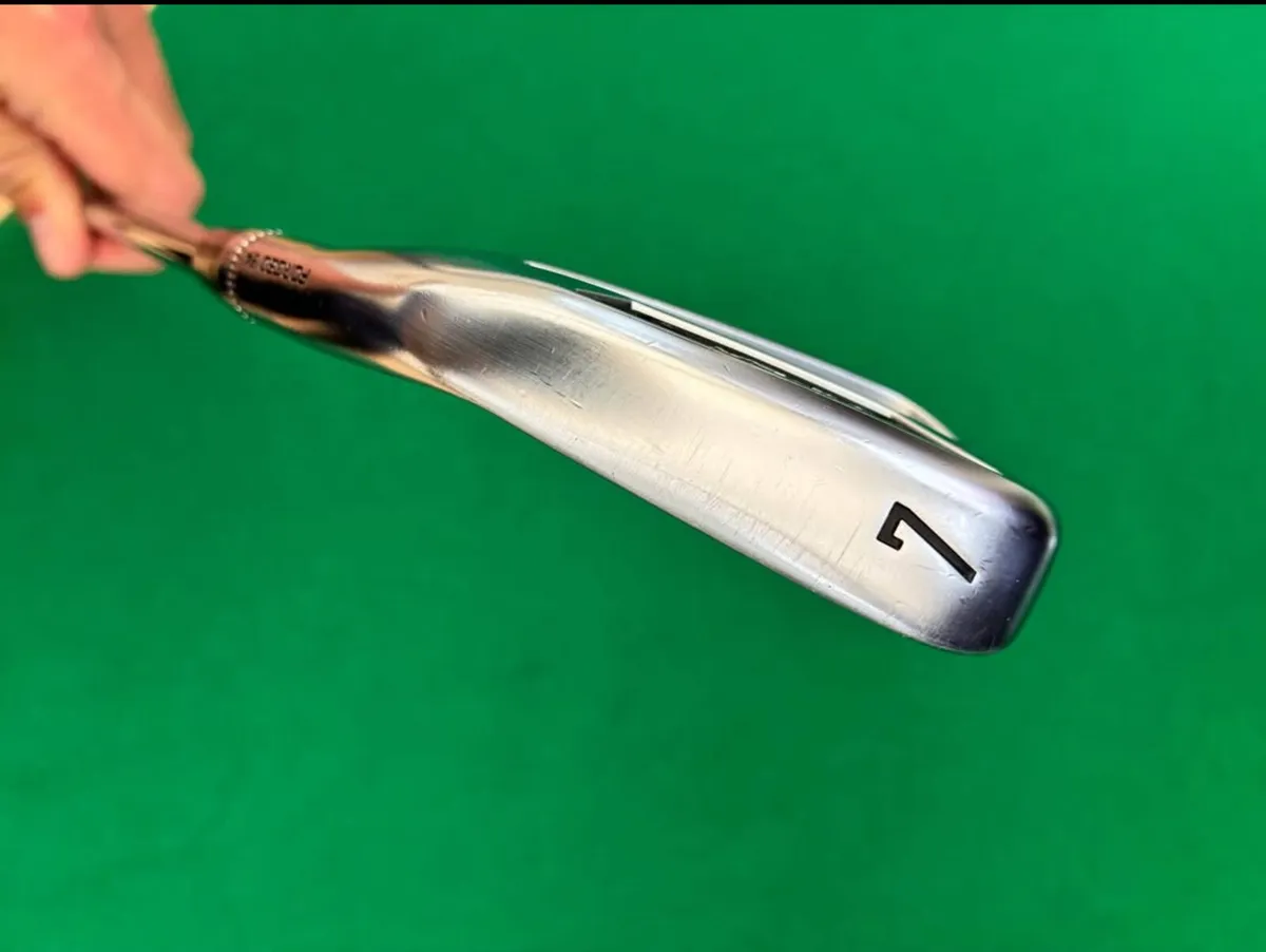 Callaway apex 24 irons 4-pw mint - Image 2