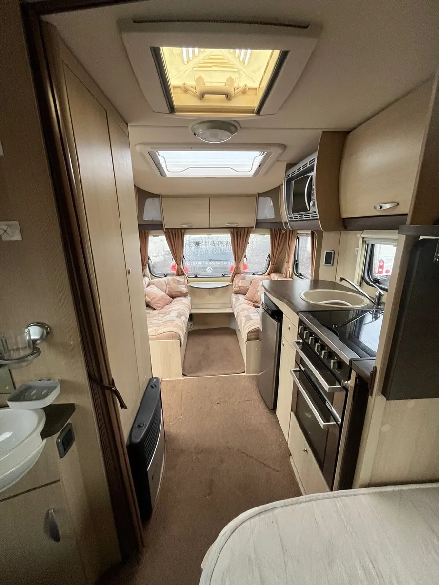 Sterling Europa 4 Berth Fixed Bed Caravan - Image 3