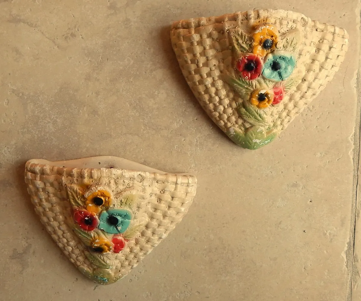 2 Vintage Wall Hanging Pocket Vases - Image 1