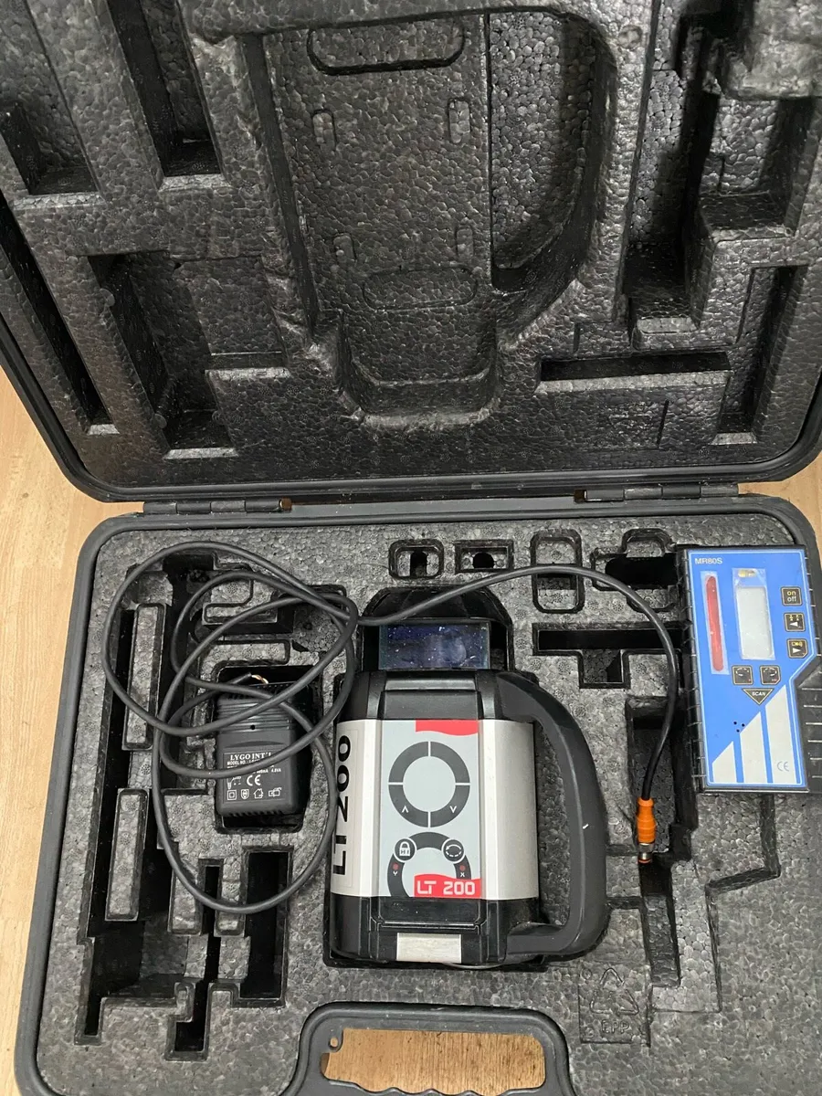 Agatec LT200 Rotary Laser Level + Receiver - Image 3