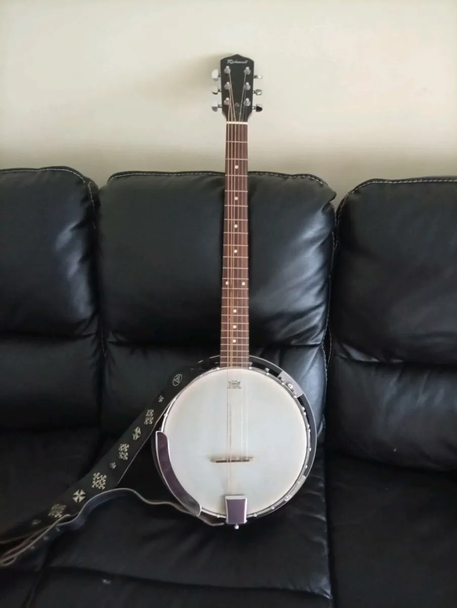 Richwood six string banjo