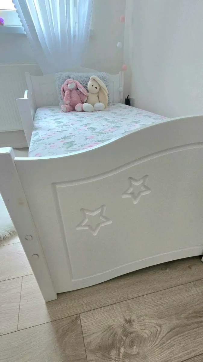 Children's bed mattress included. 1 bed available - Image 4