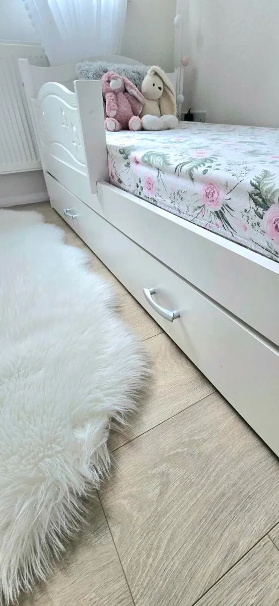 Children's bed mattress included. 1 bed available - Image 3