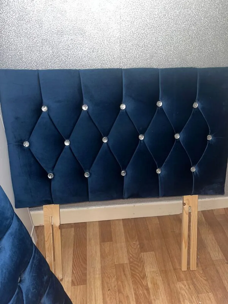 Single Headboard and base - Image 1