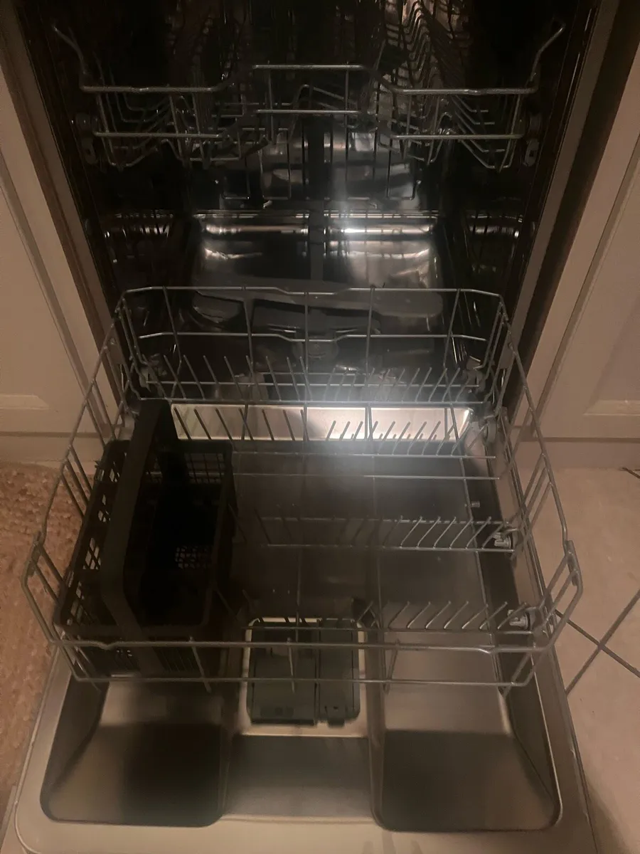 Dishwasher - Image 4